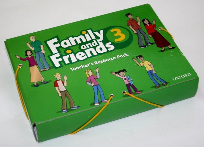 Friends 3.3. Фэмили френдс 3. Family and friends карточки. Family and friends 3 teacher resources. Family Pack.