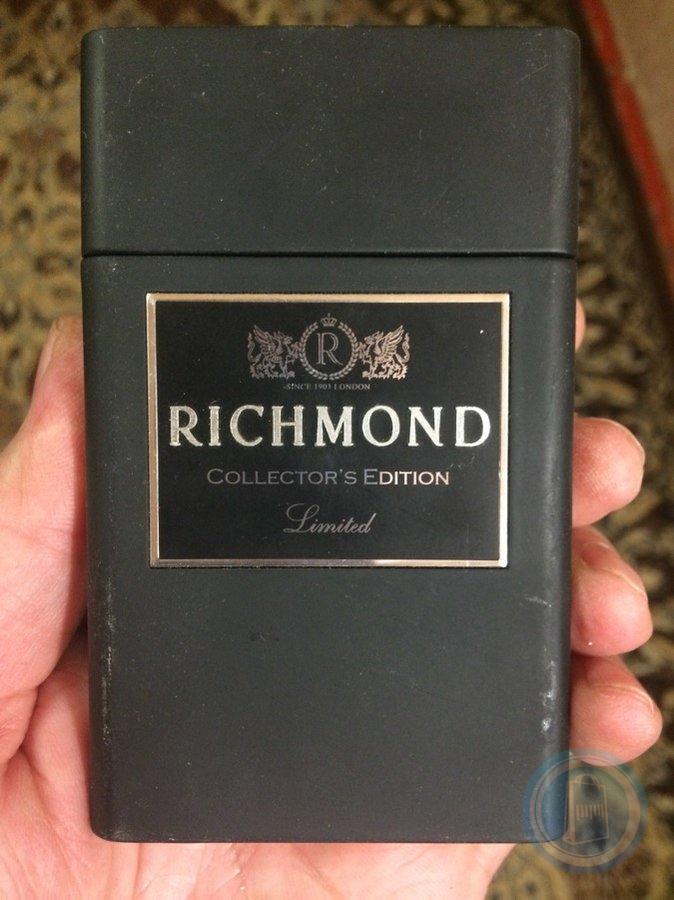 Отзыв richmond. Сигареты Ричмонд Блэк эдитион. Ричмонд Вирджиния сигареты. Richmond Black Edition Cherry. Сигареты Richmond Collector's Edition.