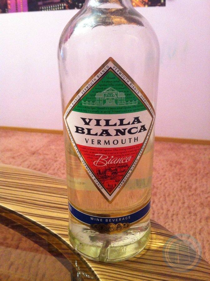 Напиток игристый белый сладкий «Вилла Бланка» 